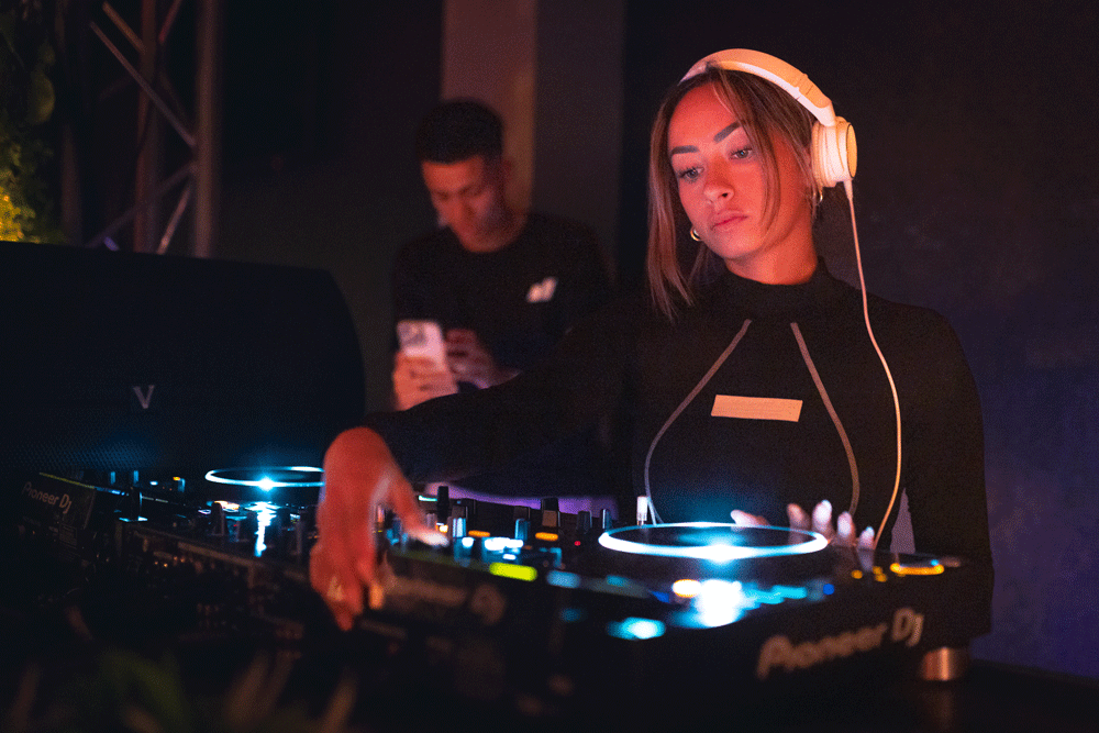 ons-doel-highvaluedj-dj-draaitafel-dj-boeken-dj-huren-evenement-dj-regelen
